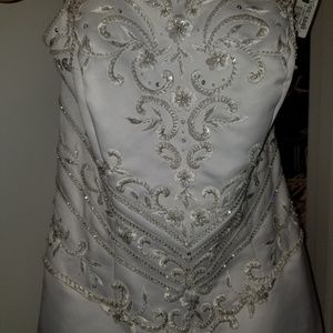 Wedding gown